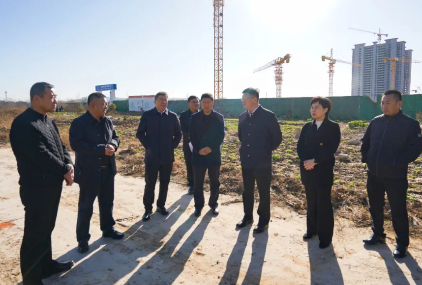 赵炜到2026世界杯足球官网发展公司调研孟尝君路建设工作