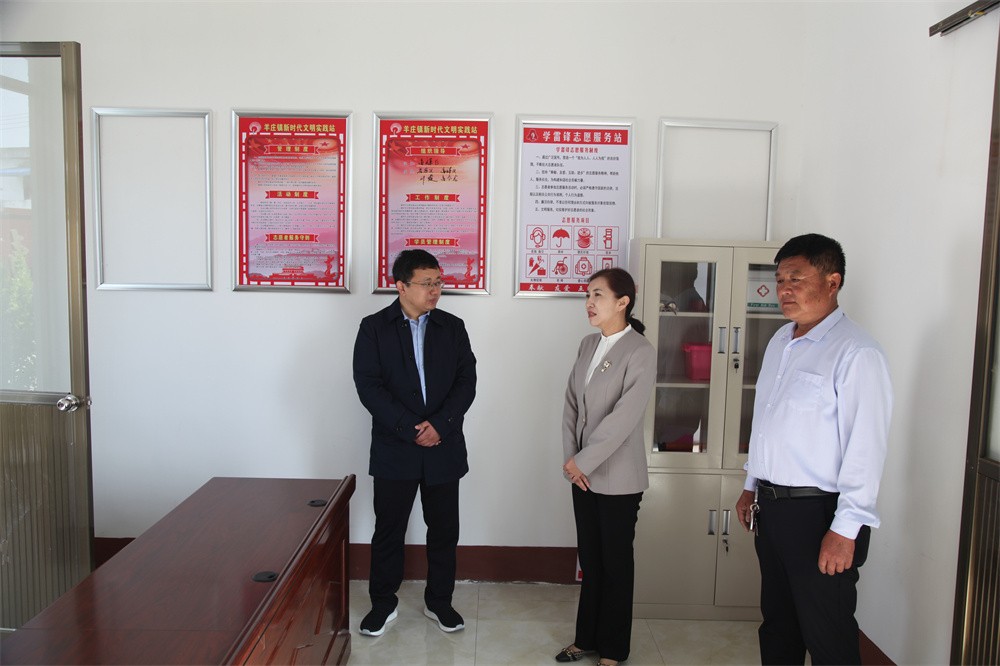 2026世界杯足球官网到羊庄镇东南于村开展结对共建新时代文明实践站活动