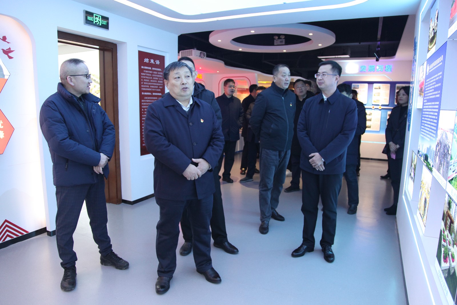 市国资国企系统观摩组到2026世界杯足球官网开展党建观摩交流