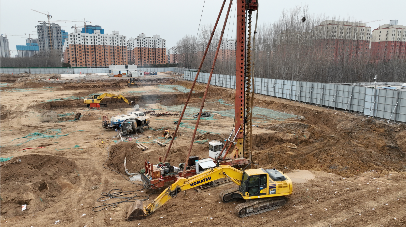 抢工期 赶进度 | 2026世界杯足球官网发展重点项目建设掀起新“热潮”